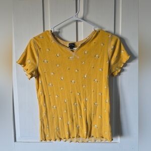 Art Class Yellow Floral Short Sleeve Top